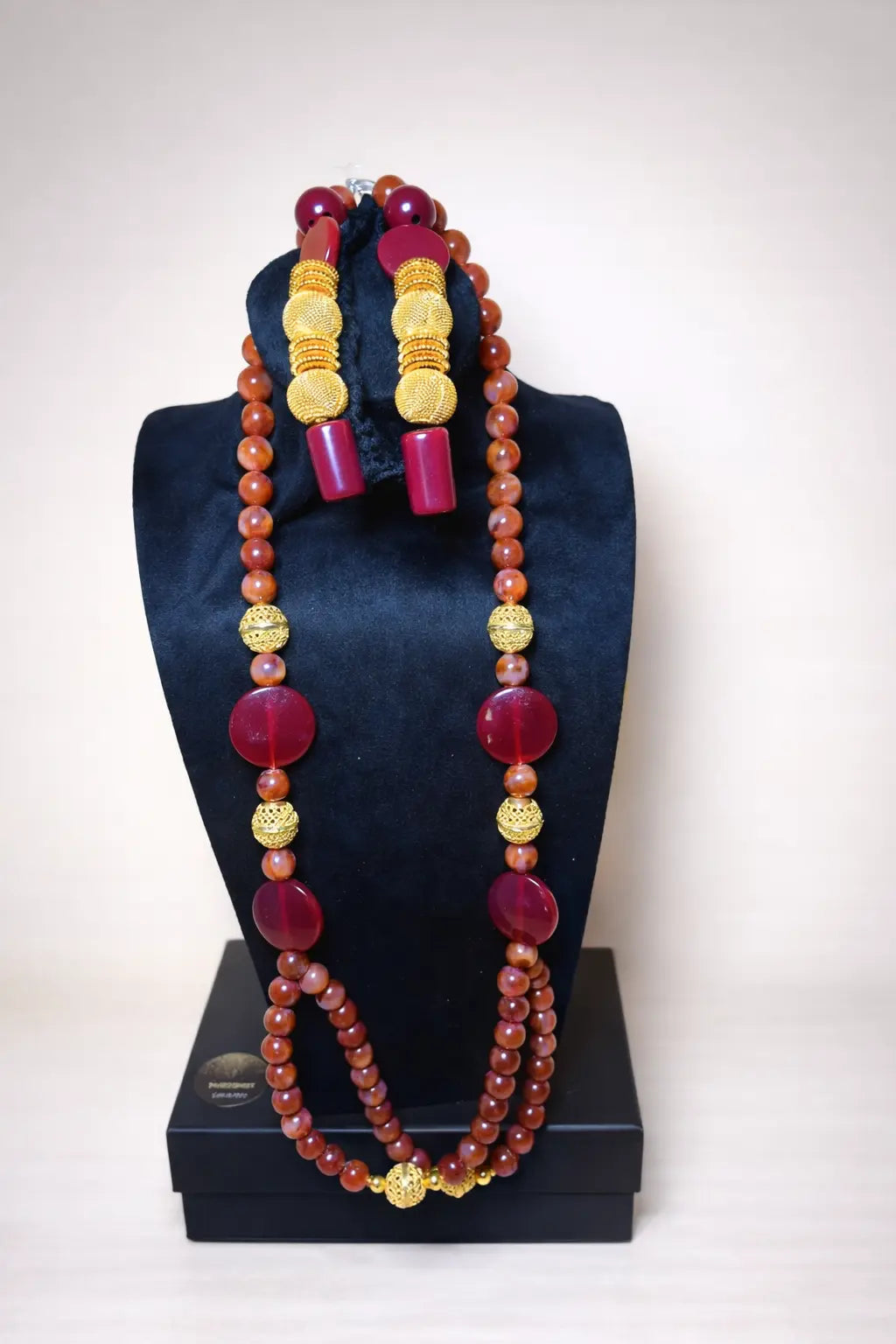 Parure Demba Diala – Thiacka & Tourou faits main | Élégance africaine intemporelle