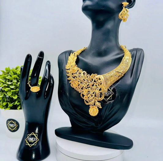 Parure Dorée de Luxe - Modèle “Élégance Royale”
