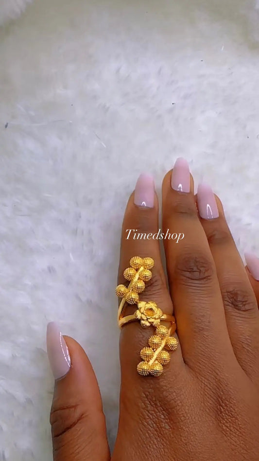 💛 Bague Dorée Florale – Plaque Or 18K