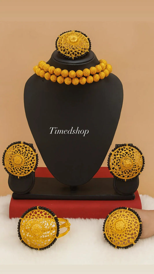 Parure Dorée & Noire– Collier, Bracelet, Boucles & Bague