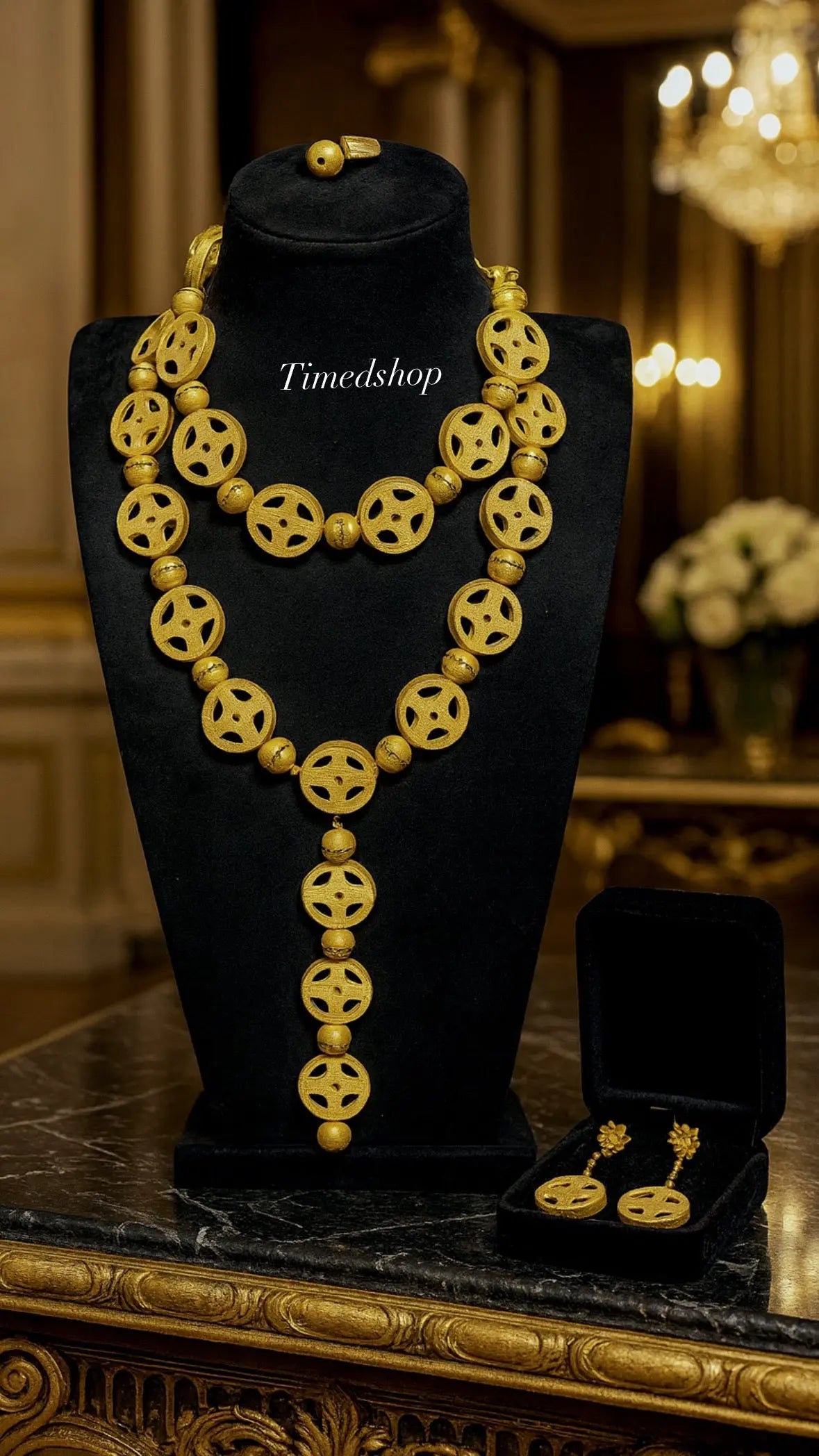 Parure africaine Kénéba – Collier long, ras-de-cou, bague et boucles d’oreilles en argent blanc plaqué or (Réf : PR-KEN01)