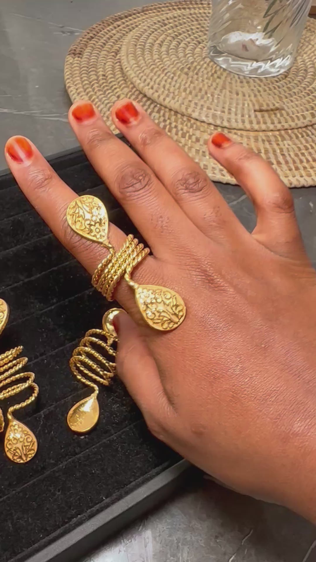 1 bague Assétou- 22k Gold finition